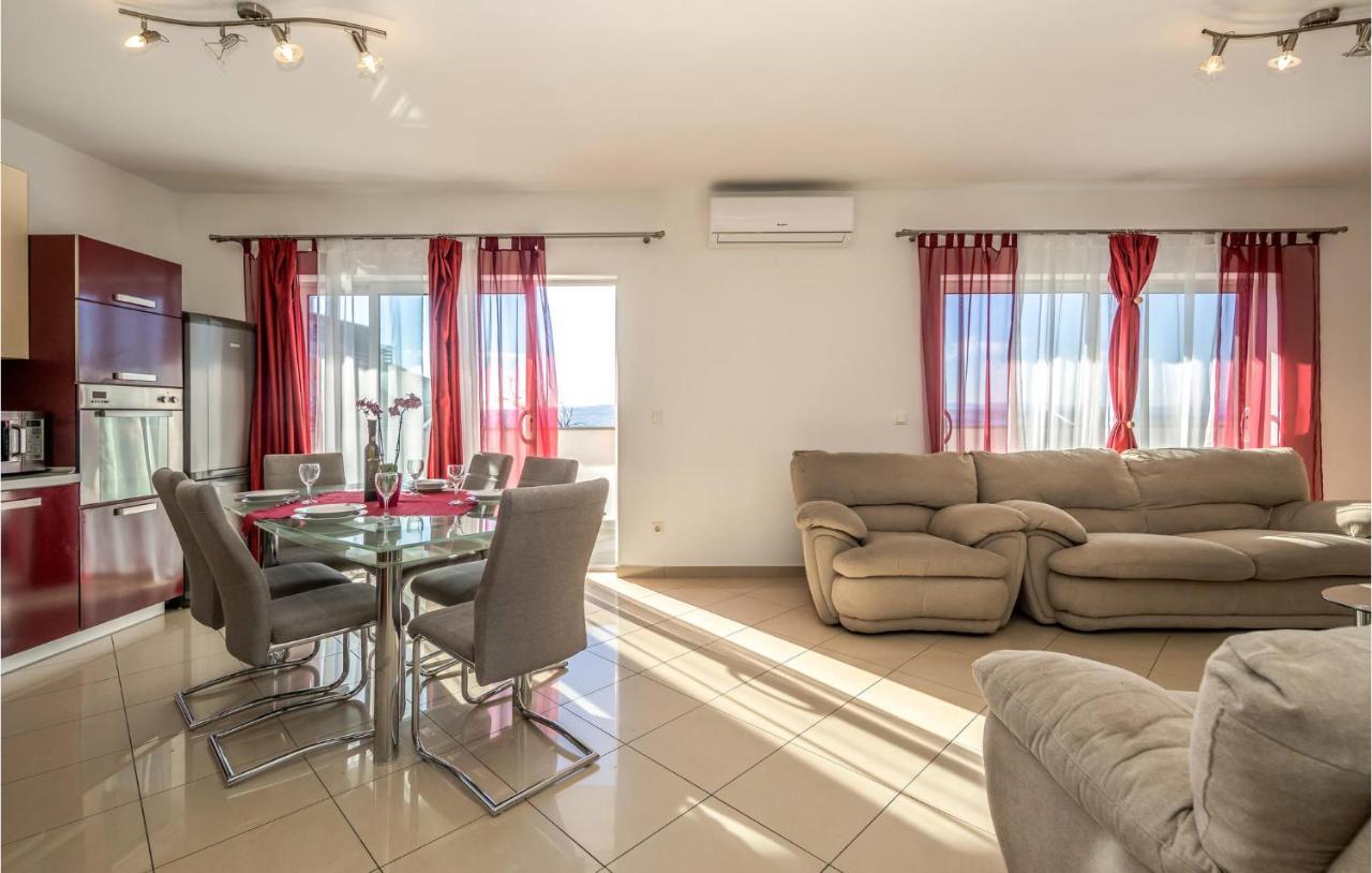 Nice Apartment In Crikvenica With House Sea View Exterior photo